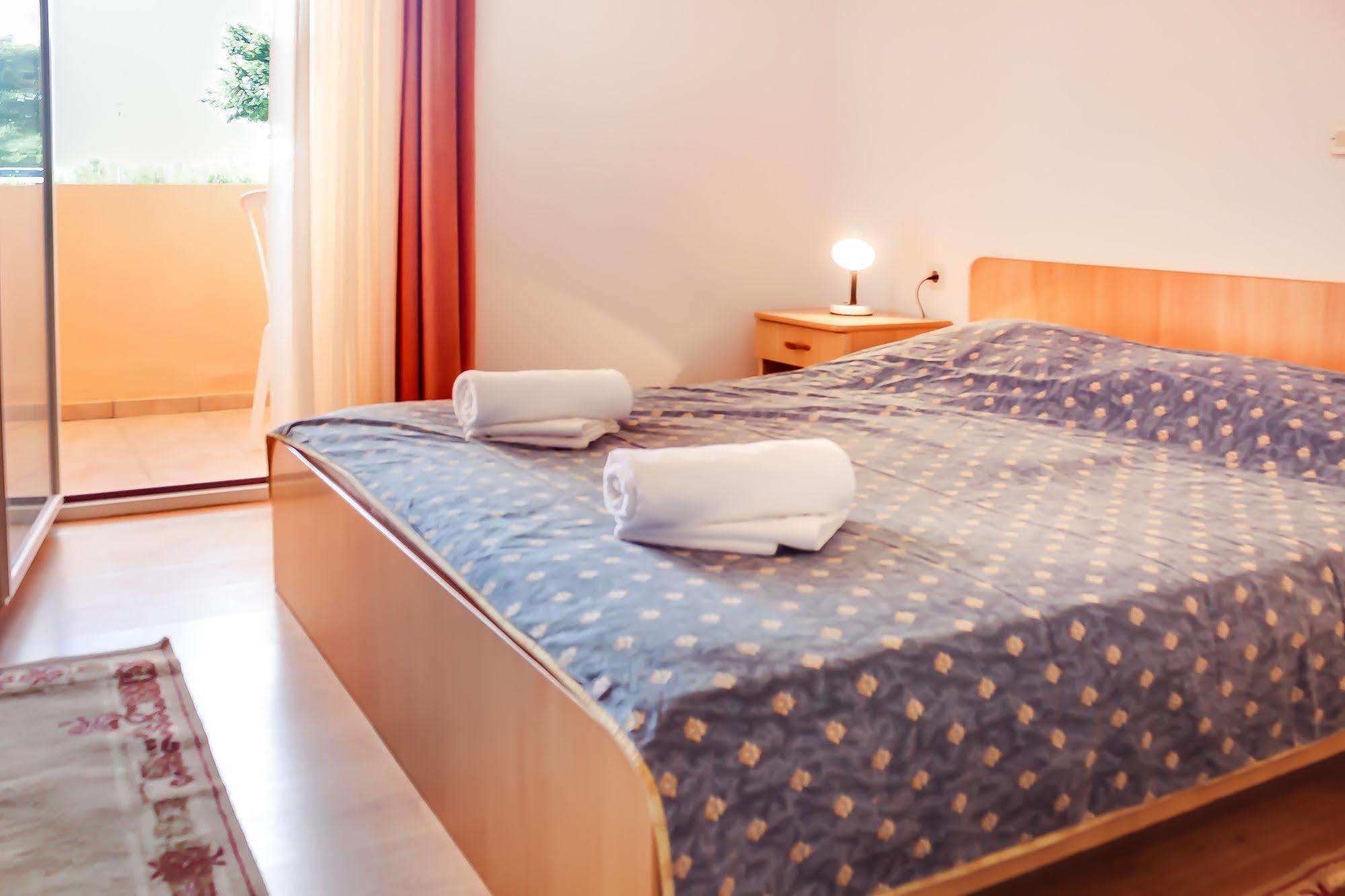 Hotel Tony Pag Town Zewnętrze zdjęcie