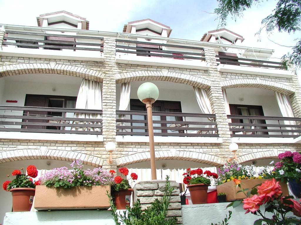 Hotel Tony Pag Town Zewnętrze zdjęcie